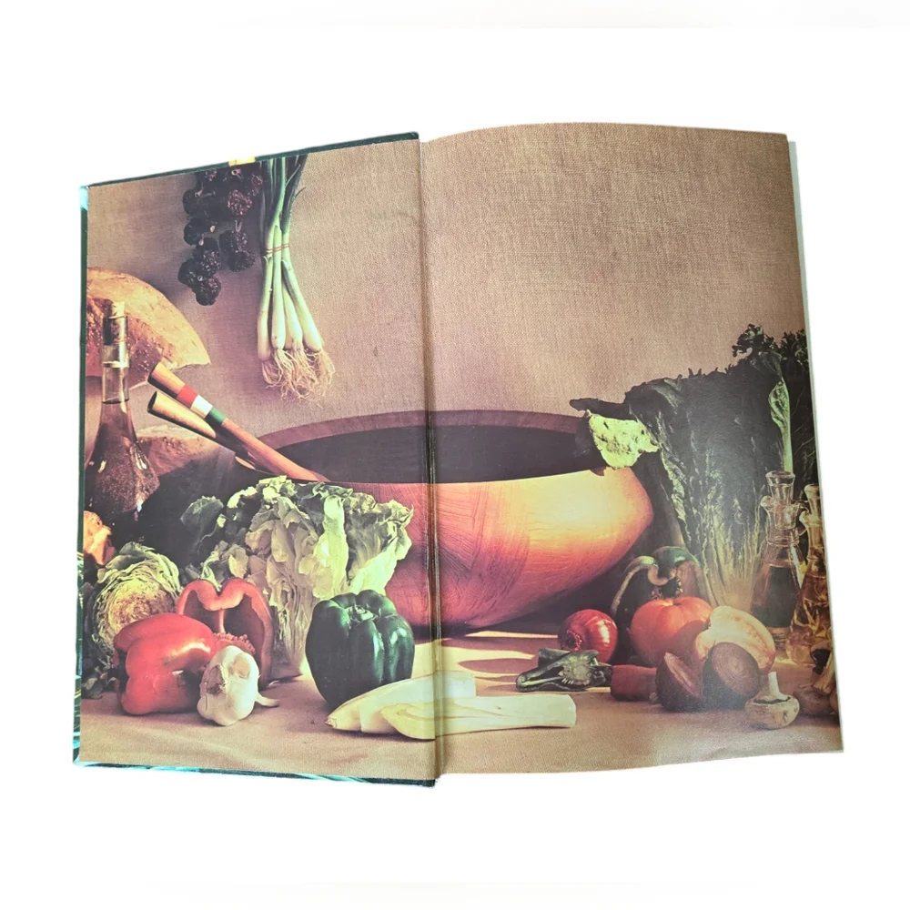 THE PLAYBOY GOURMET Hardcover book - Picture 7 of 12